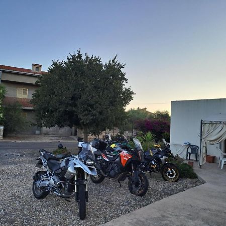Alma Bed & Breakfast Sennariolo Buitenkant foto