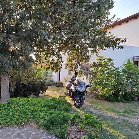 Alma Bed & Breakfast Sennariolo Buitenkant foto