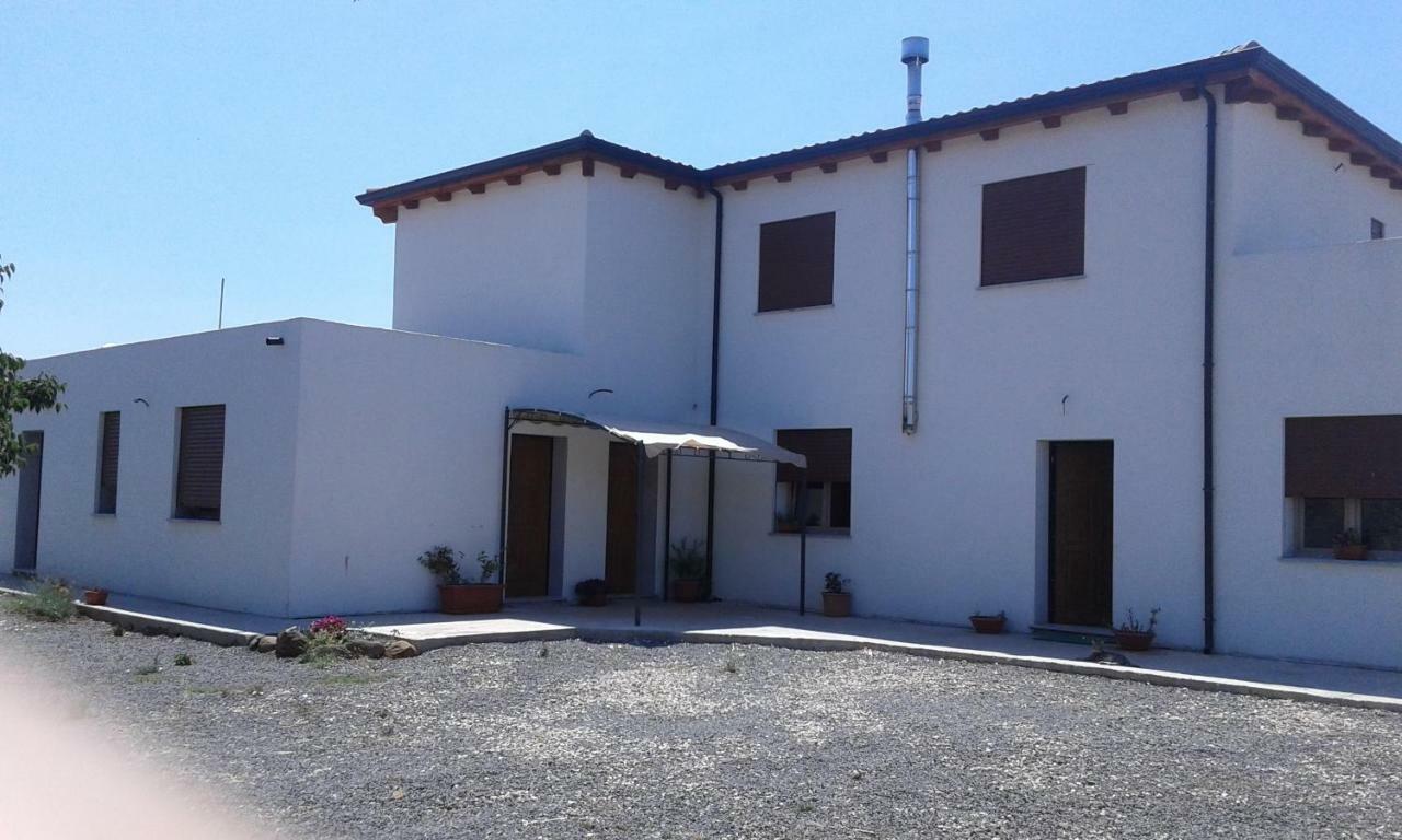 Alma Bed & Breakfast Sennariolo Buitenkant foto