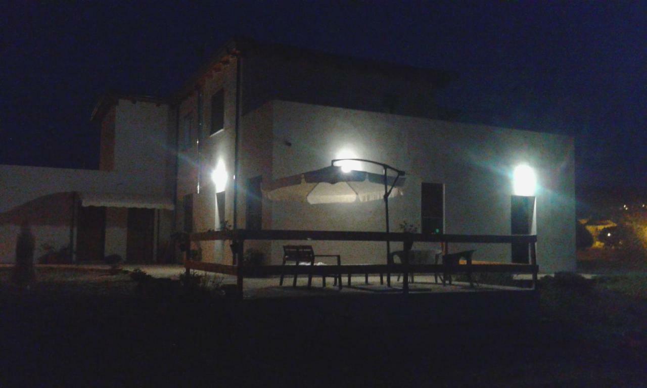 Alma Bed & Breakfast Sennariolo Buitenkant foto