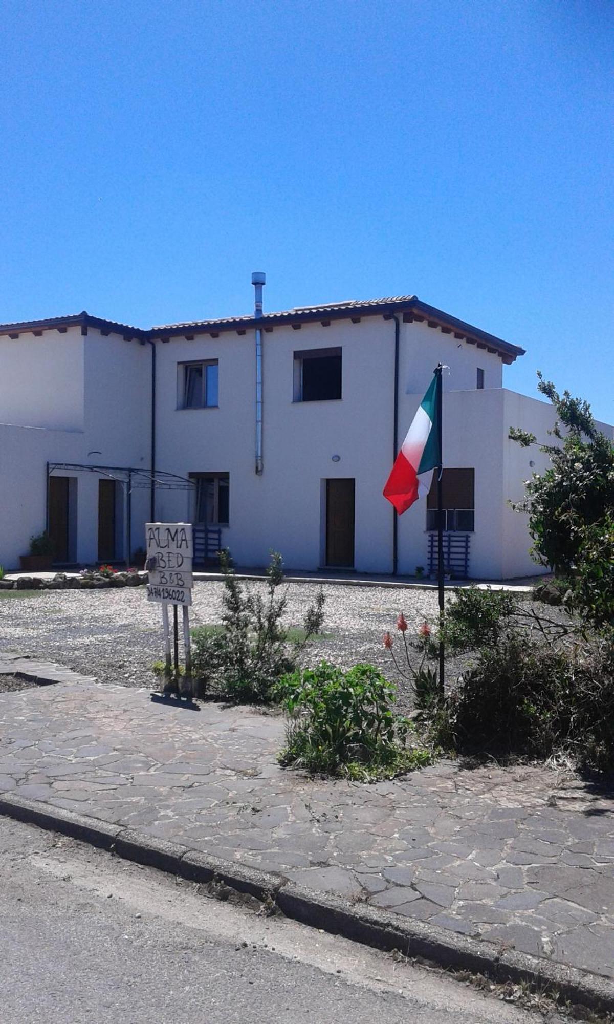 Alma Bed & Breakfast Sennariolo Buitenkant foto
